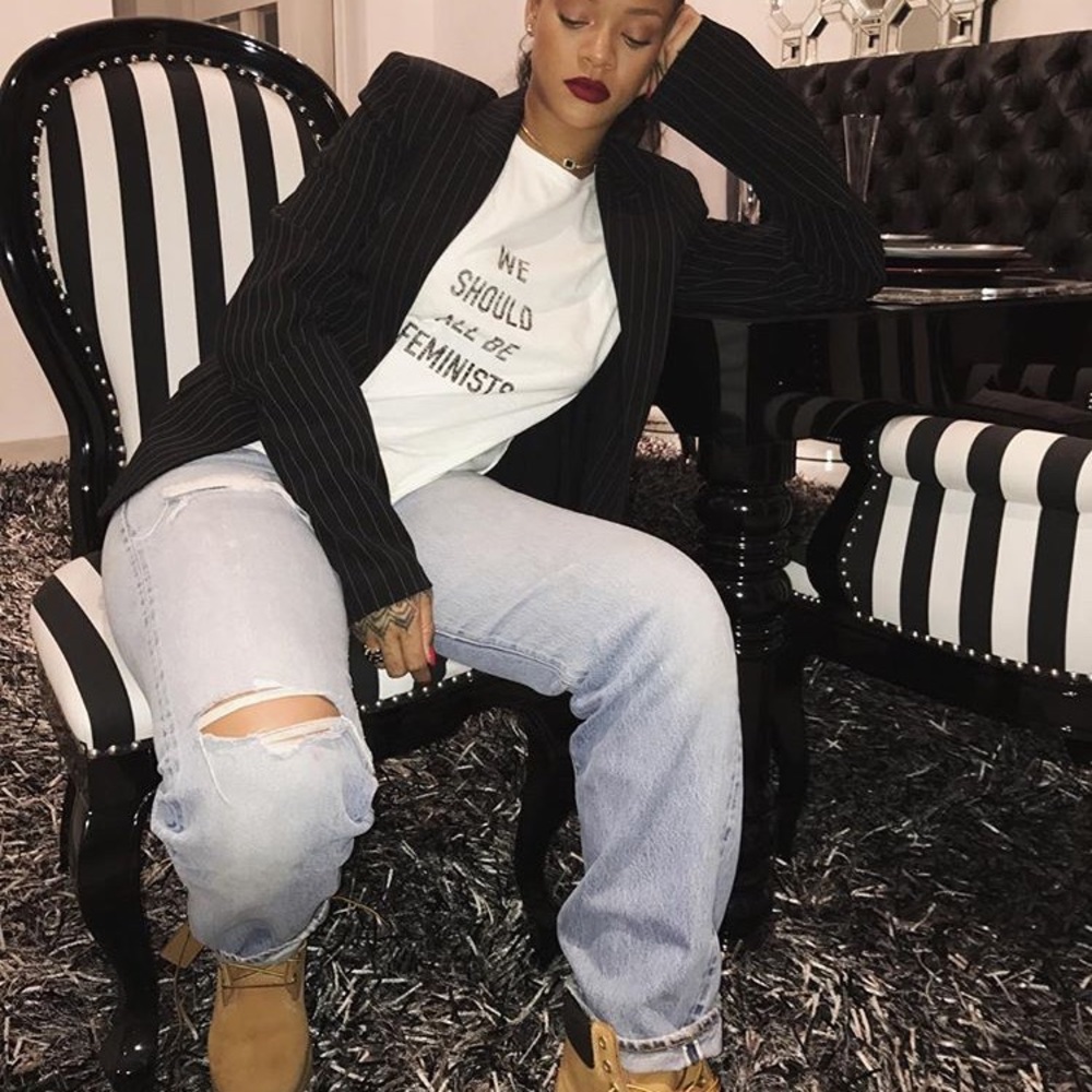 ‘WE SHOULD ALL BE FEMINISTS’ white tee NWT